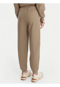 Guess Spodnie dresowe V6RB15 K9V31 Beżowy Regular Fit. Kolor: beżowy. Materiał: bawełna #4
