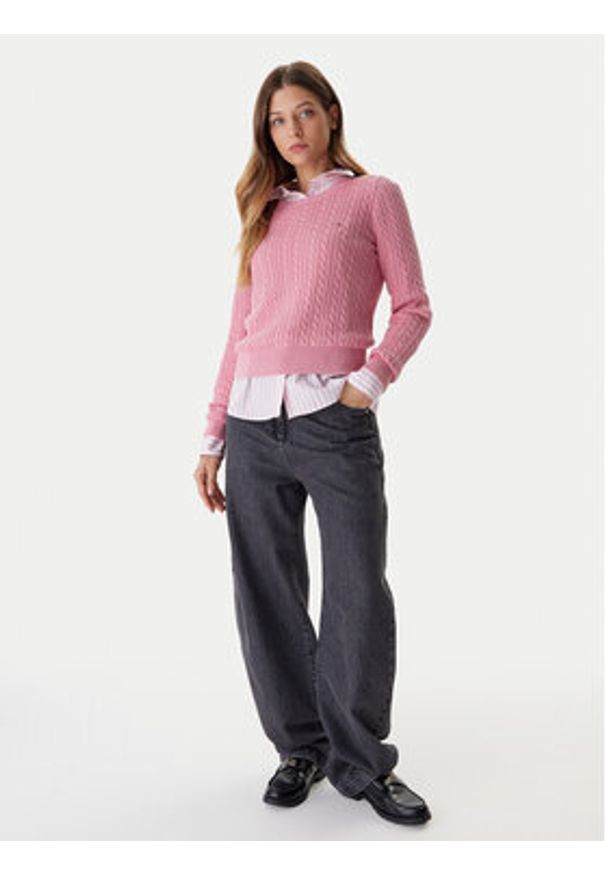 Tommy Jeans Sweter Cable Essential DW0DW22165 Różowy Regular Fit. Kolor: różowy. Materiał: bawełna