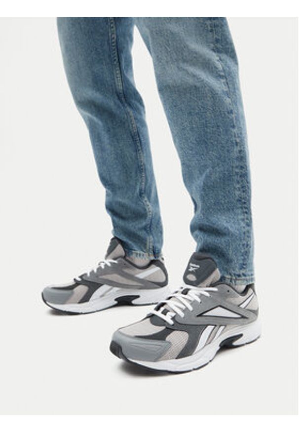 Reebok Sneakersy ROAD PRIME 100220528 Szary. Kolor: szary. Materiał: materiał