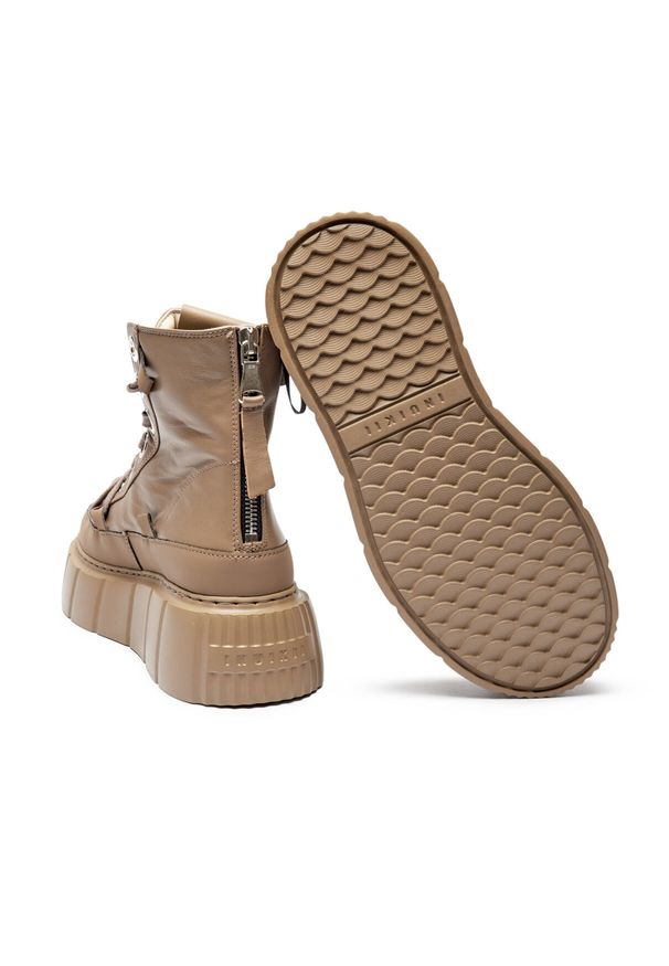 Inuikii - Sneakersy damskie INUIKII LEATHER MATILDA. Okazja: na co dzień, na spacer, do pracy. Kolor: brązowy. Sport: turystyka piesza