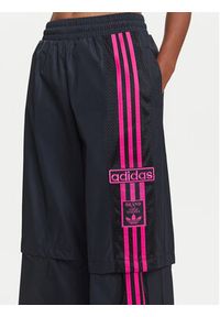 Adidas - adidas Spodnie dresowe Adibreak JD0088 Czarny Regular Fit. Kolor: czarny. Materiał: syntetyk