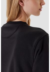 Guess - GUESS Czarna damska bluza Studded Love. Kolor: czarny