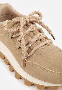 Born2be - Ciemnobeżowe Sneakersy na Grubej Tłoczonej Podeszwie Zerda. Okazja: na co dzień. Kolor: beżowy. Materiał: jeans #8