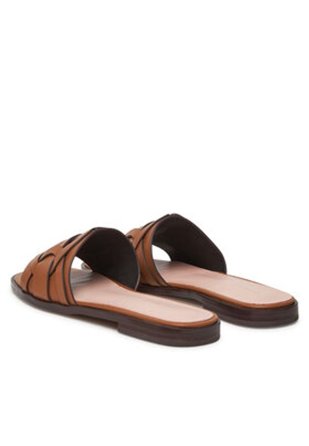 Coccinelle Klapki E4 SVP 17 01 01 Brązowy. Kolor: brązowy. Materiał: skóra