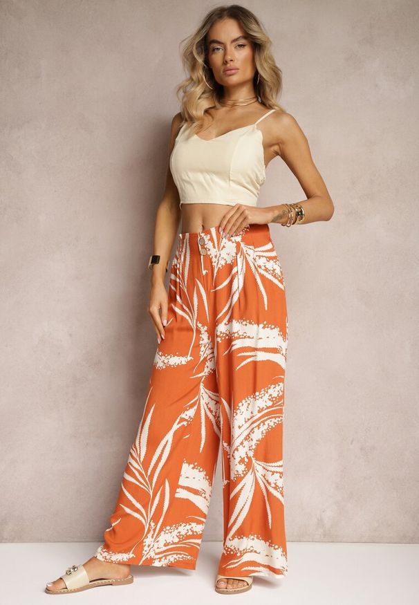 Renee - Pomarańczowe Szerokie Spodnie z Wiskozy High Waist o Kroju Kulotów z Motywem Liści Vimanelle. Okazja: na co dzień. Stan: podwyższony. Kolor: pomarańczowy. Materiał: wiskoza. Wzór: kwiaty. Styl: casual