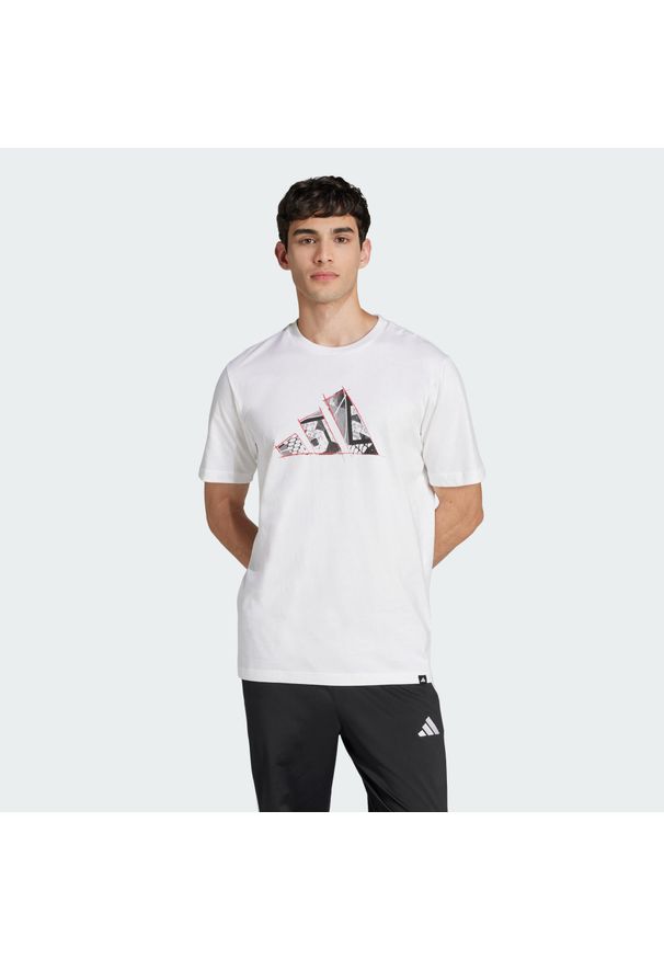 Adidas - Koszulka Logo Graphic. Kolor: biały. Sport: piłka nożna, fitness