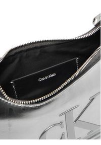 Calvin Klein Torebka Bold Ck Metallic Shoulder Bag LV04F3332G Srebrny. Kolor: srebrny. Materiał: skórzane #2
