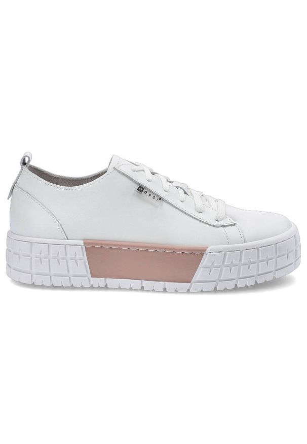 Sneakersy damskie Nessi, naturalna skóra licowa z gładką cholewką klasycznym sznurowaniem oraz grubą platformową podeszwą, biało-różowe, 21073. Okazja: do pracy, na uczelnię, na co dzień. Kolor: biały. Materiał: skóra. Szerokość cholewki: normalna. Wzór: gładki, geometria. Obcas: na obcasie. Styl: elegancki, klasyczny. Wysokość obcasa: średni