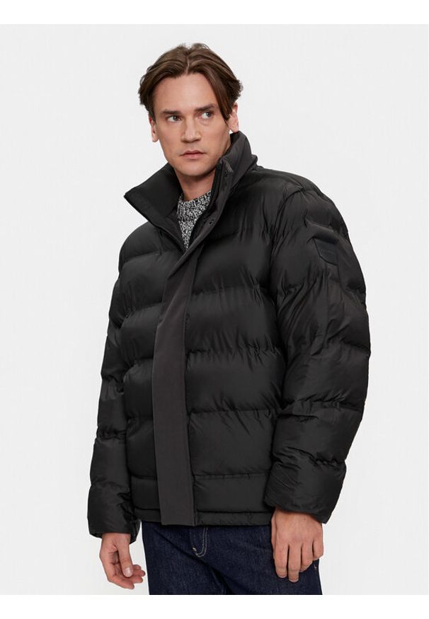 Calvin Klein Kurtka zimowa Mix Media K10K111892 Czarny Regular Fit. Kolor: czarny. Materiał: syntetyk. Sezon: zima