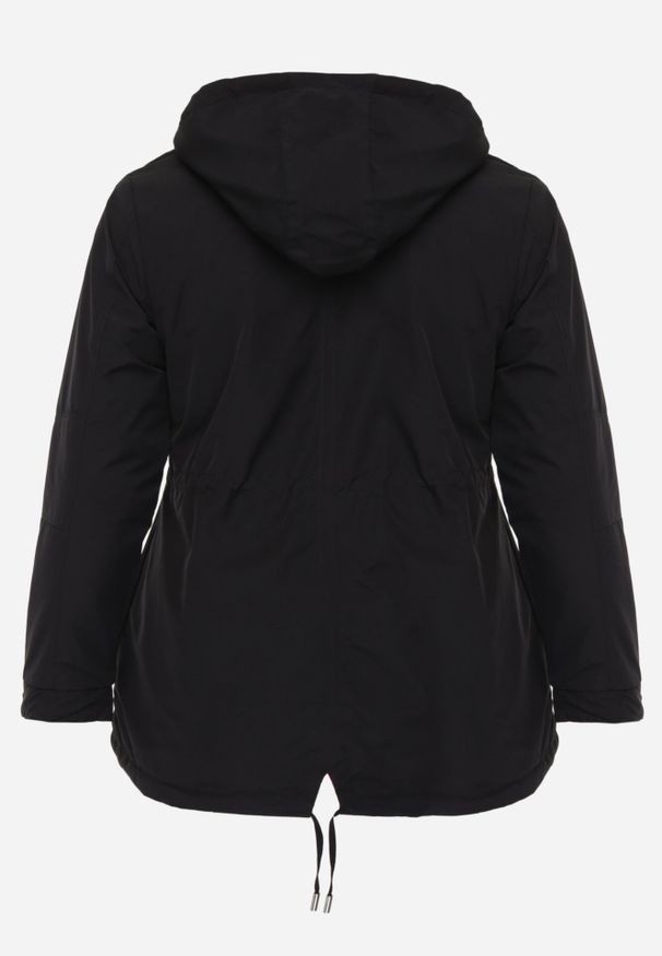 Born2be - Czarno-Czerwona Przejściowa Kurtka Dwustronna Parka z Pikowaniem i Kapturem Tidare. Okazja: na spacer, na co dzień. Kolekcja: plus size. Kolor: czarny. Materiał: poliester, jeans. Styl: casual, sportowy