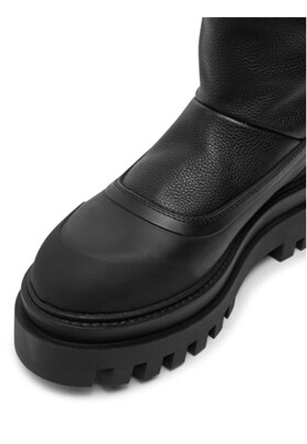 Calvin Klein Jeans Śniegowce Flatform Chelsea Boot Padded YW0YW01558 Czarny. Kolor: czarny. Materiał: skóra