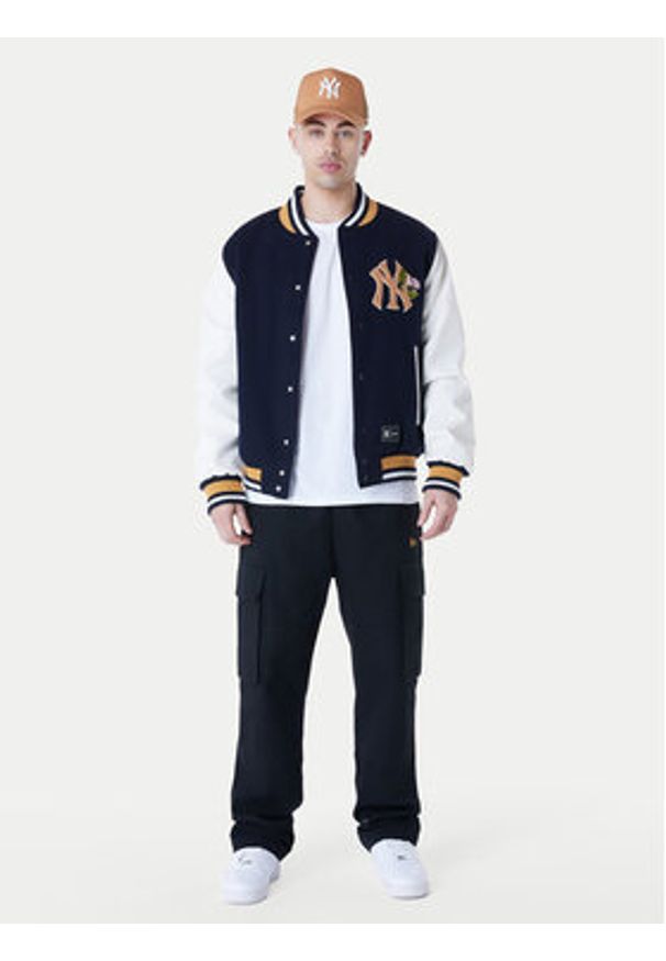 New Era Kurtka bomber Yankees MLB Floral 60596332 Granatowy Regular Fit. Kolor: niebieski. Materiał: wełna