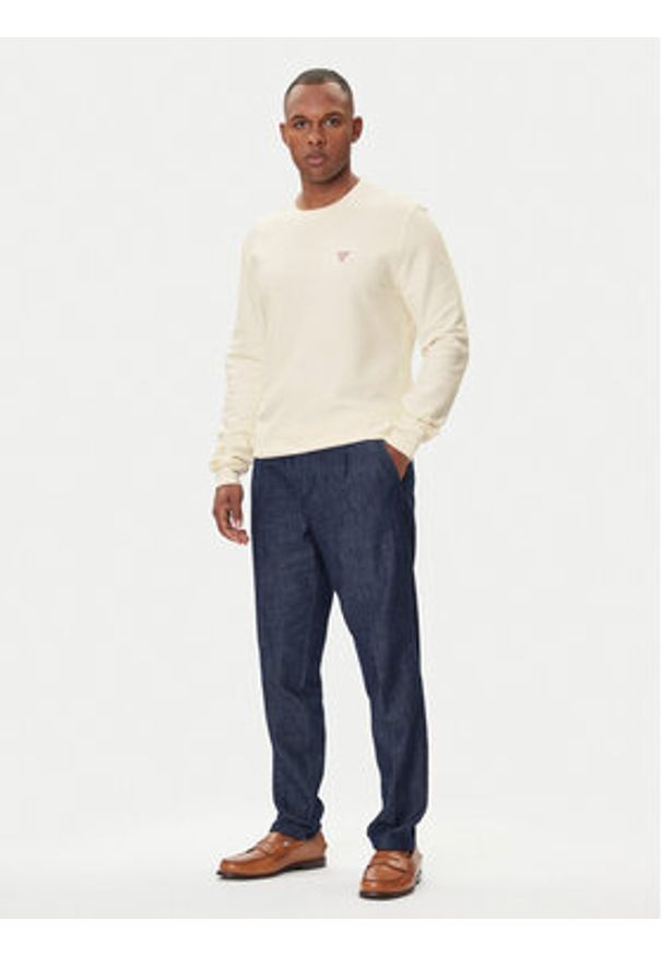 Guess Jeans Longsleeve M4BI77 KCII1 Écru Regular Fit. Materiał: bawełna. Długość rękawa: długi rękaw