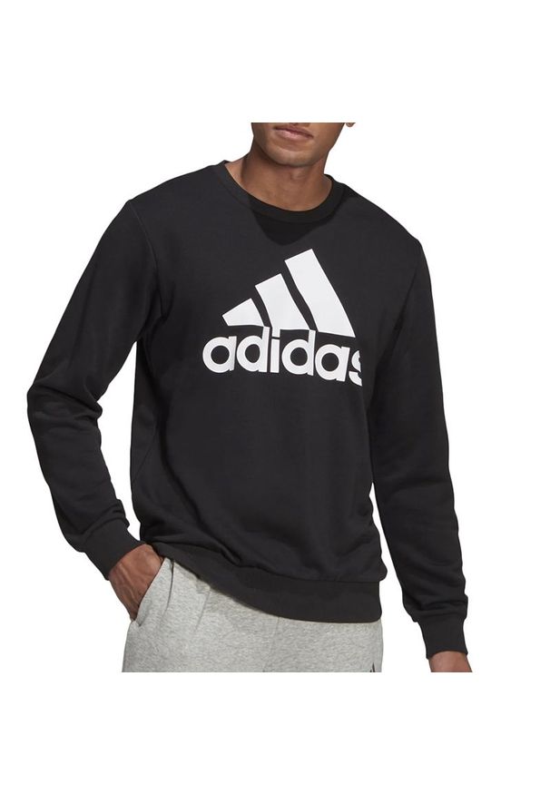 Adidas - Bluza adidas Sportswear Essentials Big Logo GK9076 - czarna. Typ kołnierza: bez kaptura. Kolor: czarny. Materiał: tkanina, poliester, wiskoza, bawełna. Wzór: aplikacja. Styl: klasyczny
