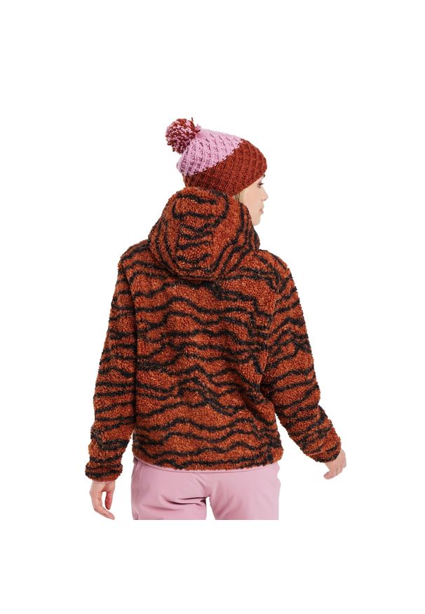 Bluza damska z kapturem Protest Prtfassa. Typ kołnierza: kaptur. Kolor: wielokolorowy, czerwony, pomarańczowy. Sport: fitness