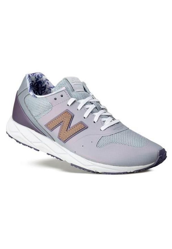 Buty do chodzenia damskie New Balance WRT96PCB. Zapięcie: sznurówki. Kolor: wielokolorowy, fioletowy, szary. Materiał: materiał, syntetyk, tkanina. Szerokość cholewki: normalna. Sport: turystyka piesza