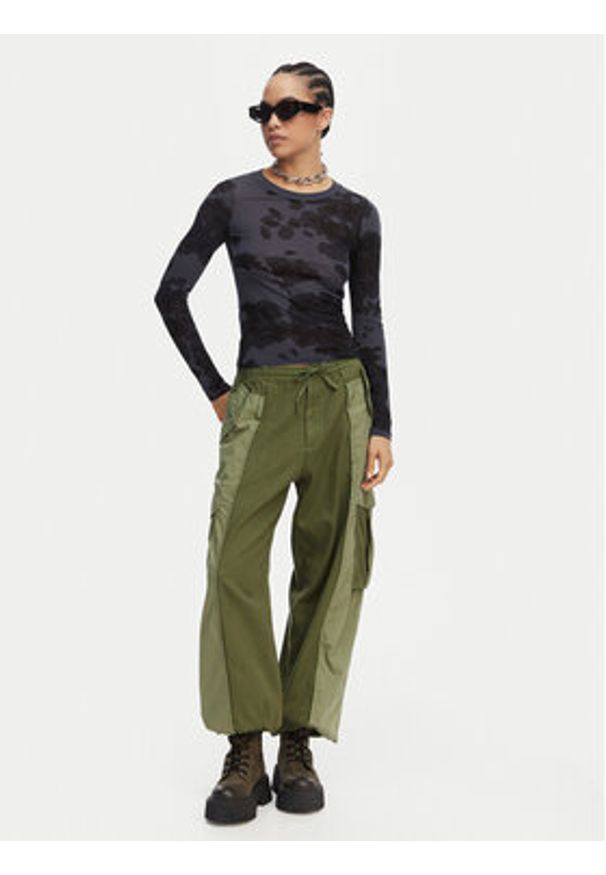 G-Star RAW - G-Star Raw Spodnie cargo D29010-E519 Zielony ciemny Straight Fit. Kolor: zielony. Materiał: bawełna