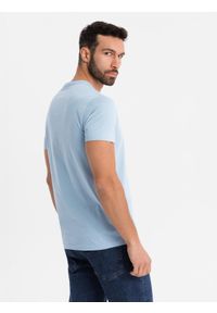 Ombre Clothing - T-shirt męski klasyczny bawełniany BASIC - jasnoniebieski V19 OM-TSBS-0236 - XXL. Okazja: na co dzień. Kolor: niebieski. Materiał: bawełna. Styl: klasyczny #5