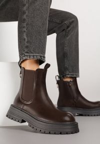 Born2be - Brązowe Botki w Stylu Sztybletów na Grubej Tłoczonej Podeszwie Latonisse. Okazja: na co dzień. Kolor: brązowy. Materiał: jeans. Styl: casual