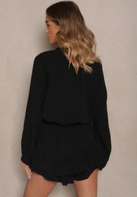 Renee - Czarny Kombinezon z Bawełny Ozdobiony Wiązaniem i Falbankami Nalelia. Kolor: czarny. Materiał: bawełna. Wzór: aplikacja. Sezon: lato