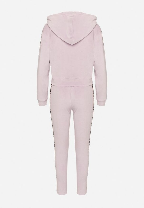 Born2be - Jasnofioletowy Welurowy Komplet Dresowy z Lampasem w Panterkę Spodnie i Bluza Elliorielle. Kolor: fioletowy. Materiał: welur, dresówka. Wzór: motyw zwierzęcy