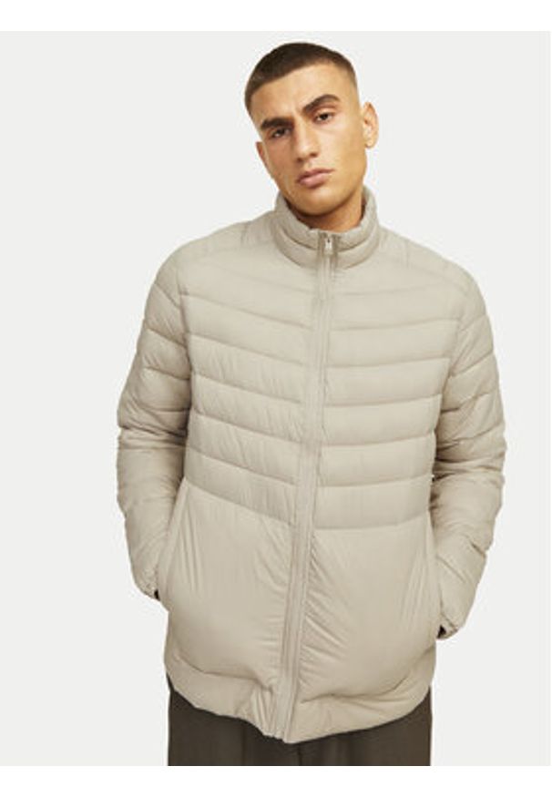 Jack & Jones - Jack&Jones Kurtka zimowa Sprint 12258444 Beżowy Regular Fit. Kolor: beżowy. Materiał: syntetyk. Sezon: zima