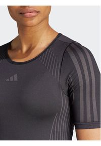 Adidas - adidas T-Shirt IB0690 Czarny. Kolor: czarny