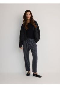 Reserved - Spodnie z bawełną i lyocellem - ciemnoszary. Kolor: szary. Materiał: bawełna #1