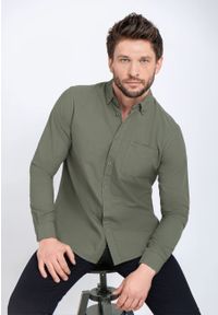 Volcano - Zielona, gładka koszula, Regular Fit, K-NESH. Okazja: na co dzień. Kolor: zielony. Materiał: jeans, materiał, bawełna. Wzór: gładki. Styl: klasyczny, wizytowy, casual, elegancki