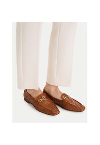 Loafersy MEXX. Kolor: brązowy #1