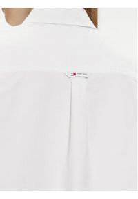 Tommy Jeans Koszula Badge DW0DW17807 Biały Relaxed Fit. Kolor: biały. Materiał: bawełna