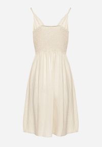 Born2be - Beżowa Wiskozowa Sukienka z Kopertowym Dekoltem Arileme. Kolor: beżowy. Materiał: wiskoza. Długość rękawa: na ramiączkach. Typ sukienki: kopertowe. Styl: wizytowy, klasyczny, elegancki #4