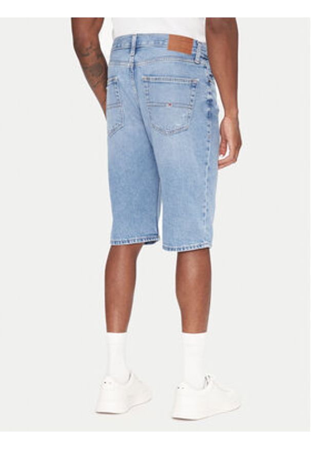 Tommy Jeans Szorty jeansowe Ryan DM0DM21855 Niebieski Slim Fit. Kolor: niebieski. Materiał: bawełna