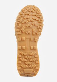 Born2be - Szare Sneakersy z Abstrakcyjną Podeszwą z Tłoczeniem i Ozdobnymi Paskami Emaliane. Okazja: na co dzień. Zapięcie: pasek. Kolor: szary #4