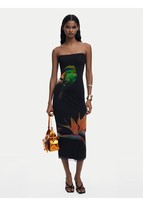 Desigual Sukienka letnia Colibri 25SWMK16 Czarny Slim Fit. Kolor: czarny. Materiał: syntetyk. Sezon: lato