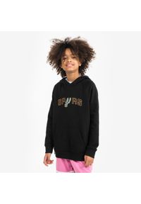 TARMAK - Bluza z kapturem do koszykówki dla dzieci Tarmak NBA 900 San Antonio Spurs. Typ kołnierza: kaptur. Kolor: wielokolorowy, czarny. Materiał: materiał, tkanina. Sport: koszykówka