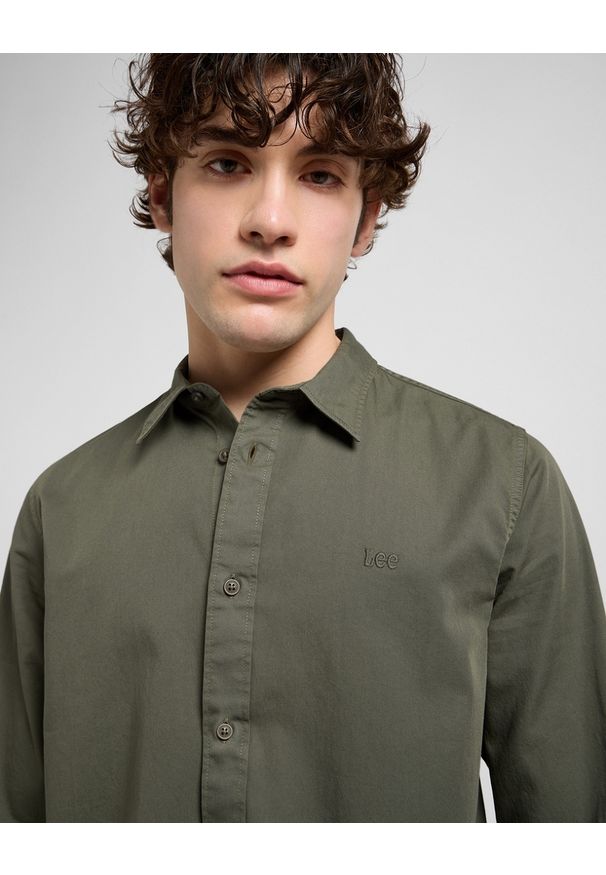 Lee - MĘSKA KOSZULA LEE PATCH SHIRT OLIVE GRAY 112370548
