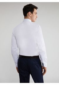 Pako Lorente - PAKO LORENTE – Koszula męska w kolorze białym P21WF-1X-174-B. Typ kołnierza: kołnierzyk klasyczny. Kolor: biały. Materiał: elastan, bawełna. Długość rękawa: długi rękaw. Długość: długie. Wzór: gładki. Styl: elegancki, klasyczny #7