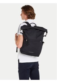 TOMMY HILFIGER - Tommy Hilfiger Plecak Th Signature Rolltop Backpack AM0AM12221 Czarny. Kolor: czarny. Materiał: materiał #3