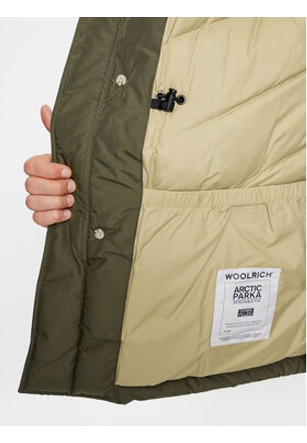 Woolrich Kurtka puchowa Arctic CFWOOU0482MRUT0001 Zielony Regular Fit. Kolor: zielony. Materiał: bawełna