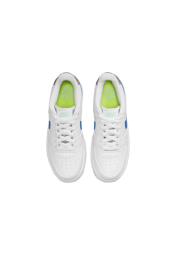 Buty do chodzenia dla dzieci Nike Air Force 1 LV8 1. Zapięcie: sznurówki. Kolor: biały. Materiał: tkanina, materiał, syntetyk. Szerokość cholewki: normalna. Model: Nike Air Force. Sport: turystyka piesza