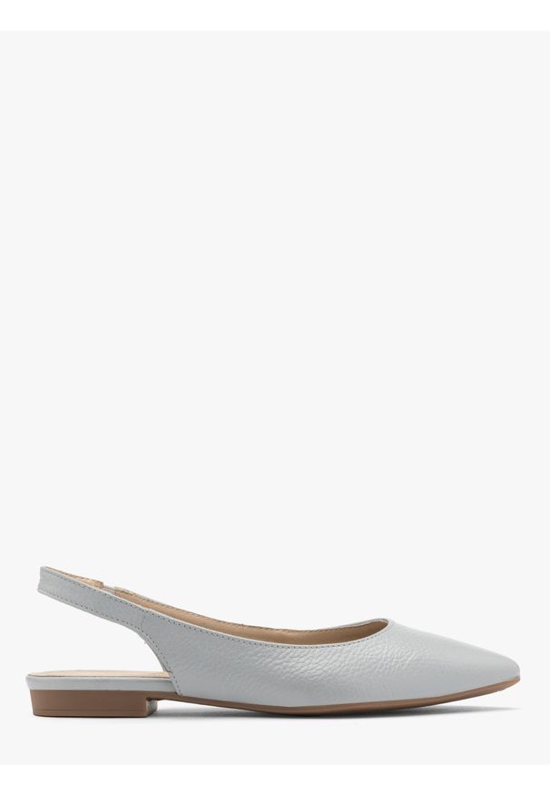 Ryłko - Błękitne baleriny typu slingback ZOE. Kolor: niebieski. Materiał: skóra. Szerokość cholewki: normalna. Styl: street