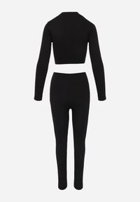 Born2be - Czarny Komplet Sportowy Top z Wycięciem na Kciuk i Spodnie z Wiązaniem Tidrine. Kolor: czarny. Materiał: materiał #6