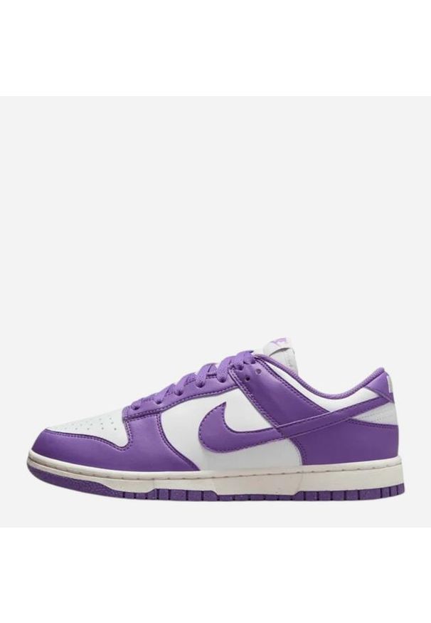 Buty Sportowe Damskie Nike W Dunk Low Next Nature. Okazja: na co dzień. Kolor: czerwony, różowy, wielokolorowy, biały. Materiał: skóra. Sport: turystyka piesza