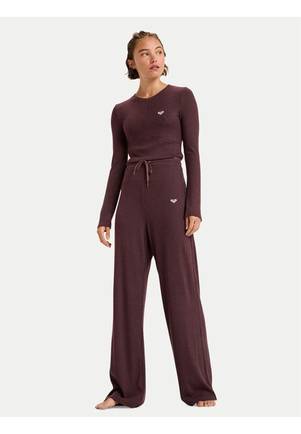 Roxy Spodnie dresowe Rise & Vibe New Rib ERJNP03673 Bordowy Relaxed Fit. Kolor: czerwony. Materiał: wiskoza