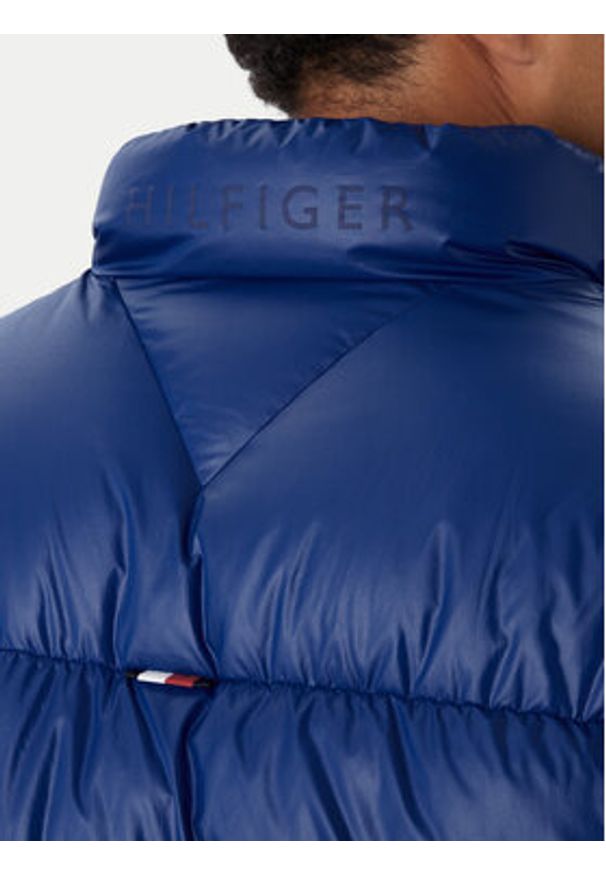 TOMMY HILFIGER - Tommy Hilfiger Kurtka puchowa MW0MW40617 Niebieski Regular Fit. Kolor: niebieski. Materiał: syntetyk