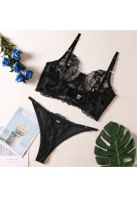 Intica - Komplet bielizny z gorsetowym topem i figami delikatny materiał Racheal. Kolor: czarny. Materiał: materiał