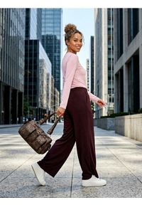 Sinsay - Koszulka poliamidowa z długim rękawem - różowy. Kolor: różowy. Materiał: poliamid. Długość rękawa: długi rękaw. Długość: długie