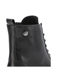 Czarne Botki Pollonus Modne Buty Damskie. Okazja: na co dzień. Kolor: czarny. Materiał: materiał, skóra. Szerokość cholewki: normalna. Wzór: aplikacja. Styl: casual, elegancki