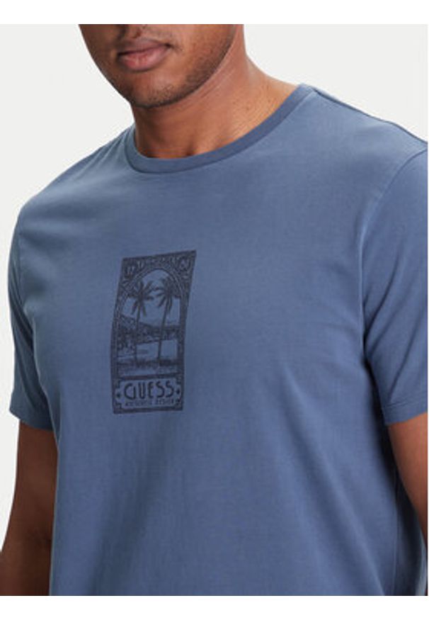 Guess T-Shirt M5YI67 KBW41 Niebieski Regular Fit. Kolor: niebieski. Materiał: bawełna
